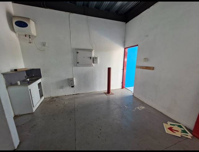 294M² RETAIL TO LET IN BARTLETT